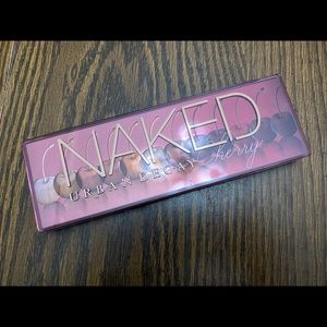 Urban Decay Naked Cherry Palette